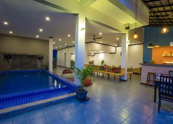 Noni Tree Hostel *